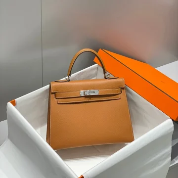 Hermès 28 cm In Gold Epsom Palladium Hardware Bag product photo