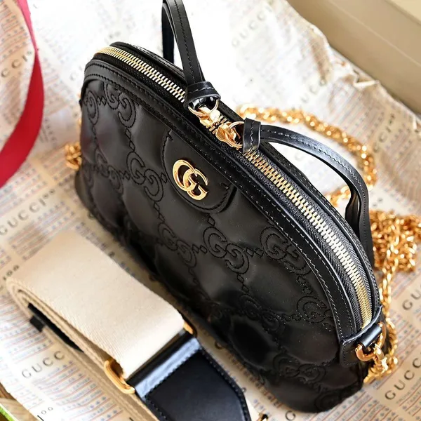 Gucci Matelasse Bag with Embossed Gc Pattern 21 cm product view 3