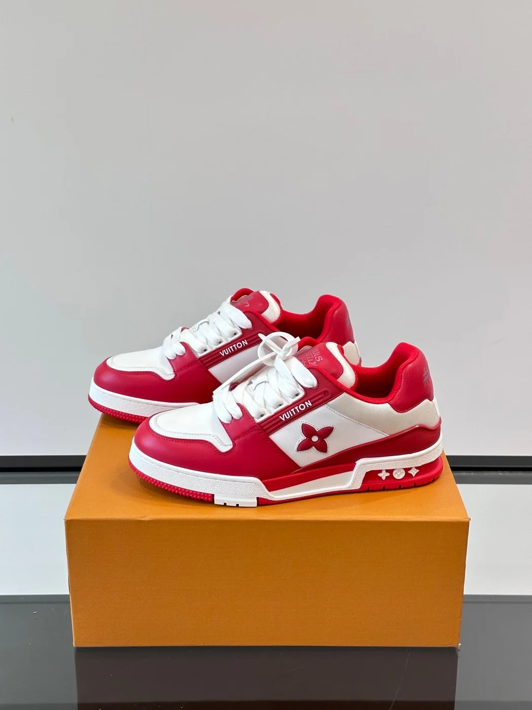 Louis Vuitton Men Red White Leather Sneakers product view 3