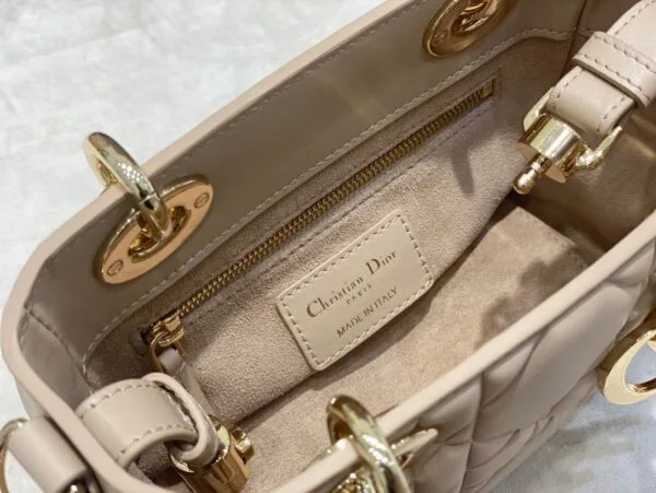 Dior Lady Women’s Handbag Beige Smooth Leather 20x13x8cm product view 5