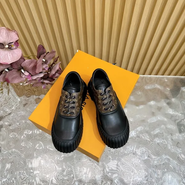 Louis Vuitton Women Black Leather Brown Patterned Sneakers product view 5