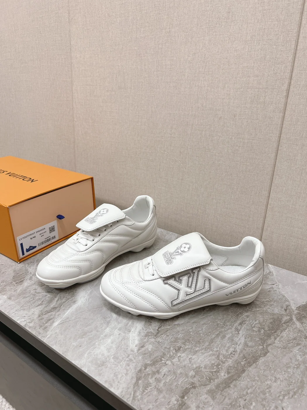 Louis Vuitton Women White Leather Sneakers — Outlined LV Side Detail product view 5