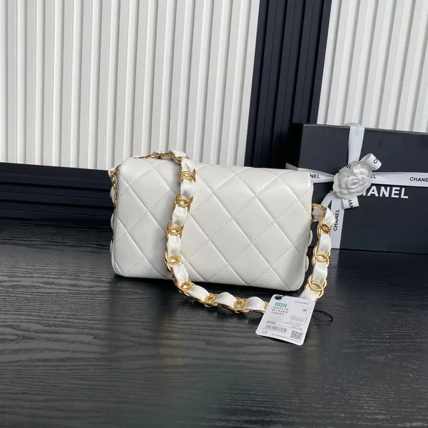 Chanel Medium Flap Bag 26 In White Calfskin Gold Double C Thick Chain product view 4