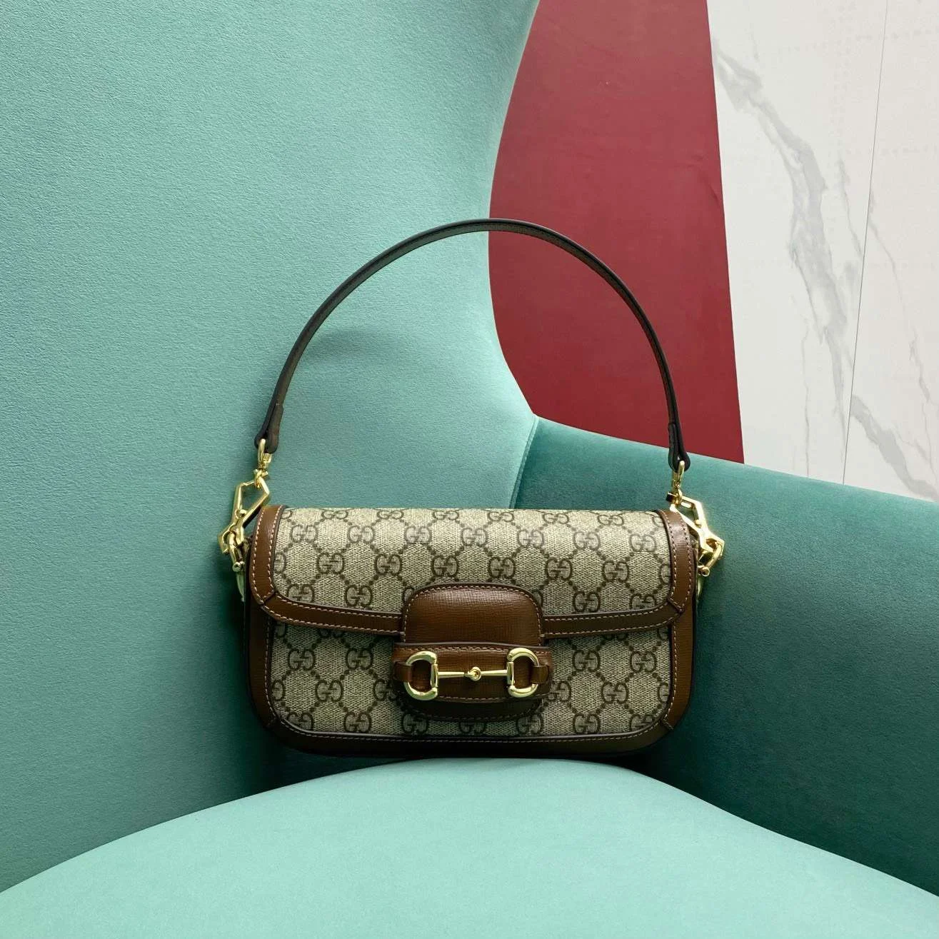 Gucci Horsebit Handbag with Brand Logo Pattern 23.5 cm product view 2