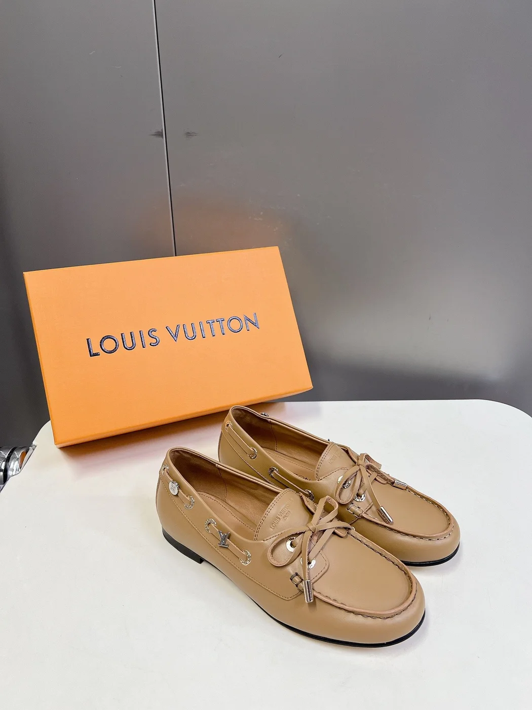 Louis Vuitton Women Beige Leather Loafers product view 3