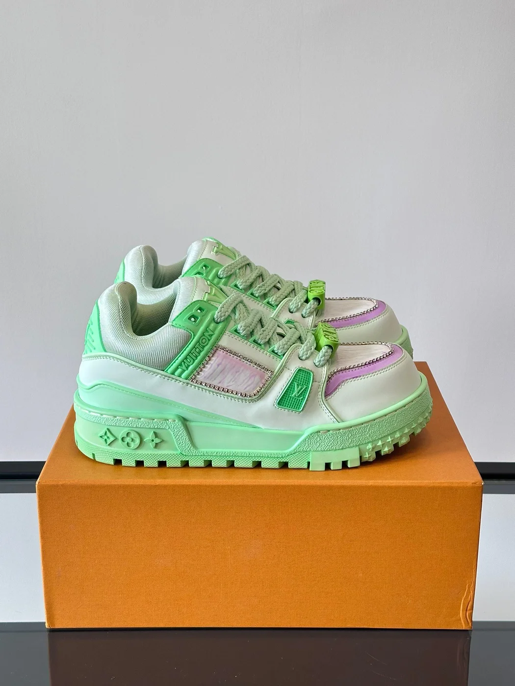 Louis Vuitton Men Light Green Leather Sneakers product view 1