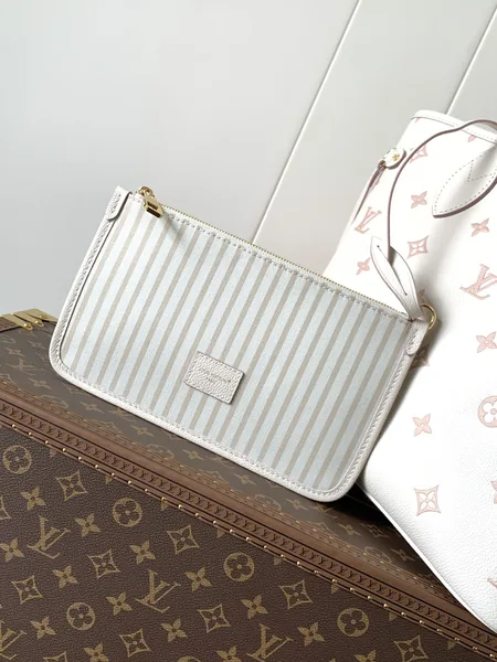 Louis Vuitton Neverfull MM Tote Bag 32 In White Mix Pink Calfskin product view 4