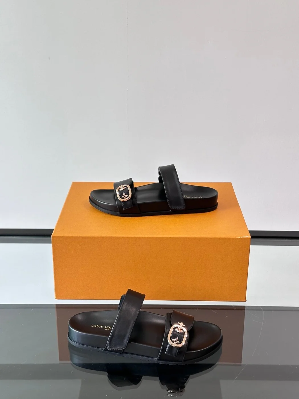 Louis Vuitton Men Black Leather Slides product view 4