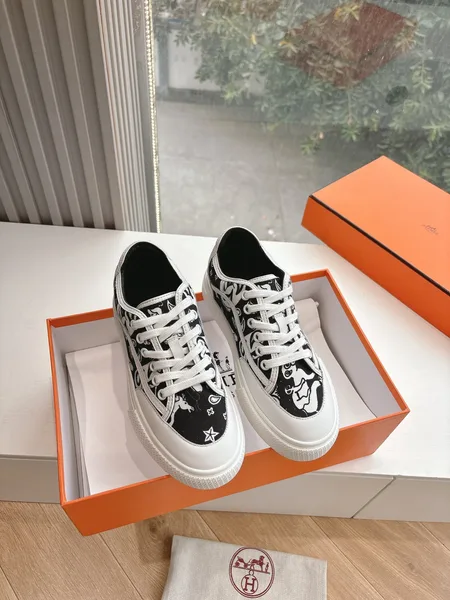 Hermès Women Black White Canvas Sneakers product photo