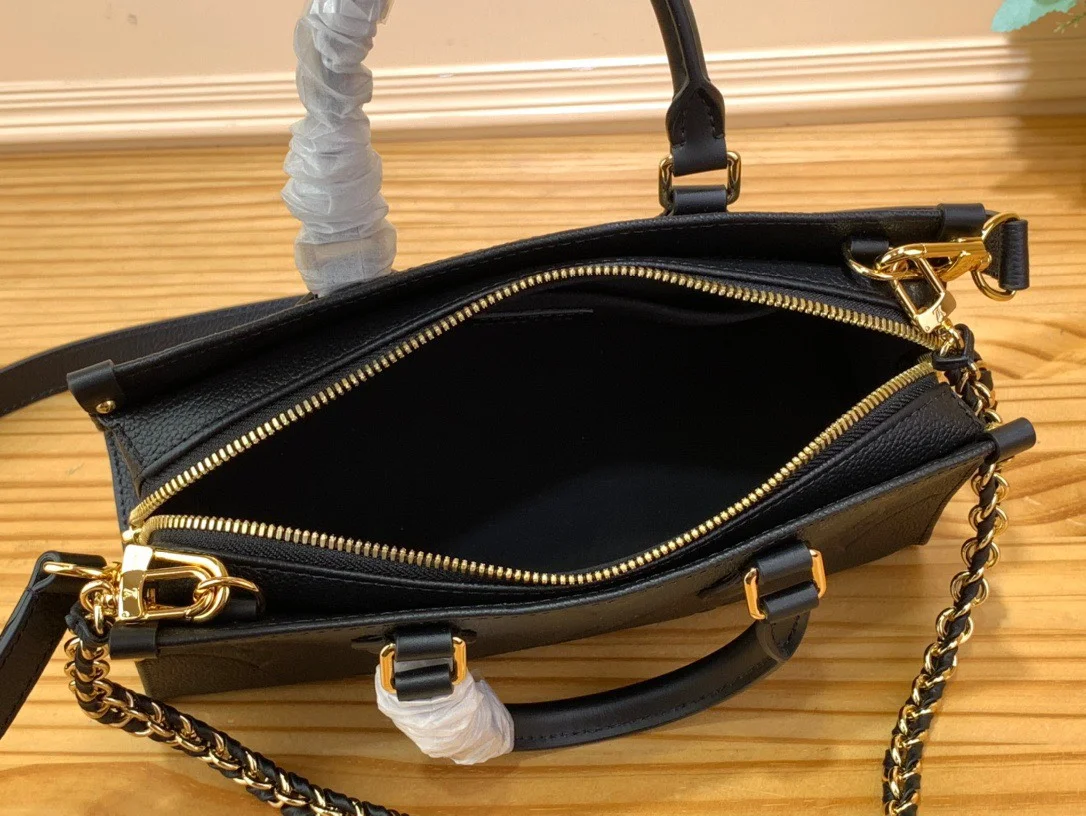 Louis Vuitton On The Go Mini Black Handbags 25x13x10cm product view 5