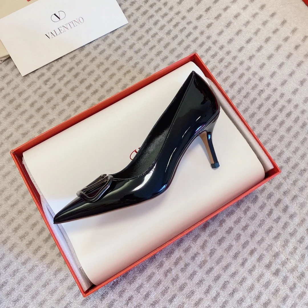 Valentino Women Black Patent Leather Pumps — VLogo Toe Detail product view 3
