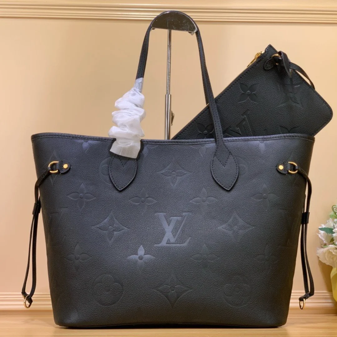 Louis Vuitton Never Full Black Handbags 32x29x17cm product view 1
