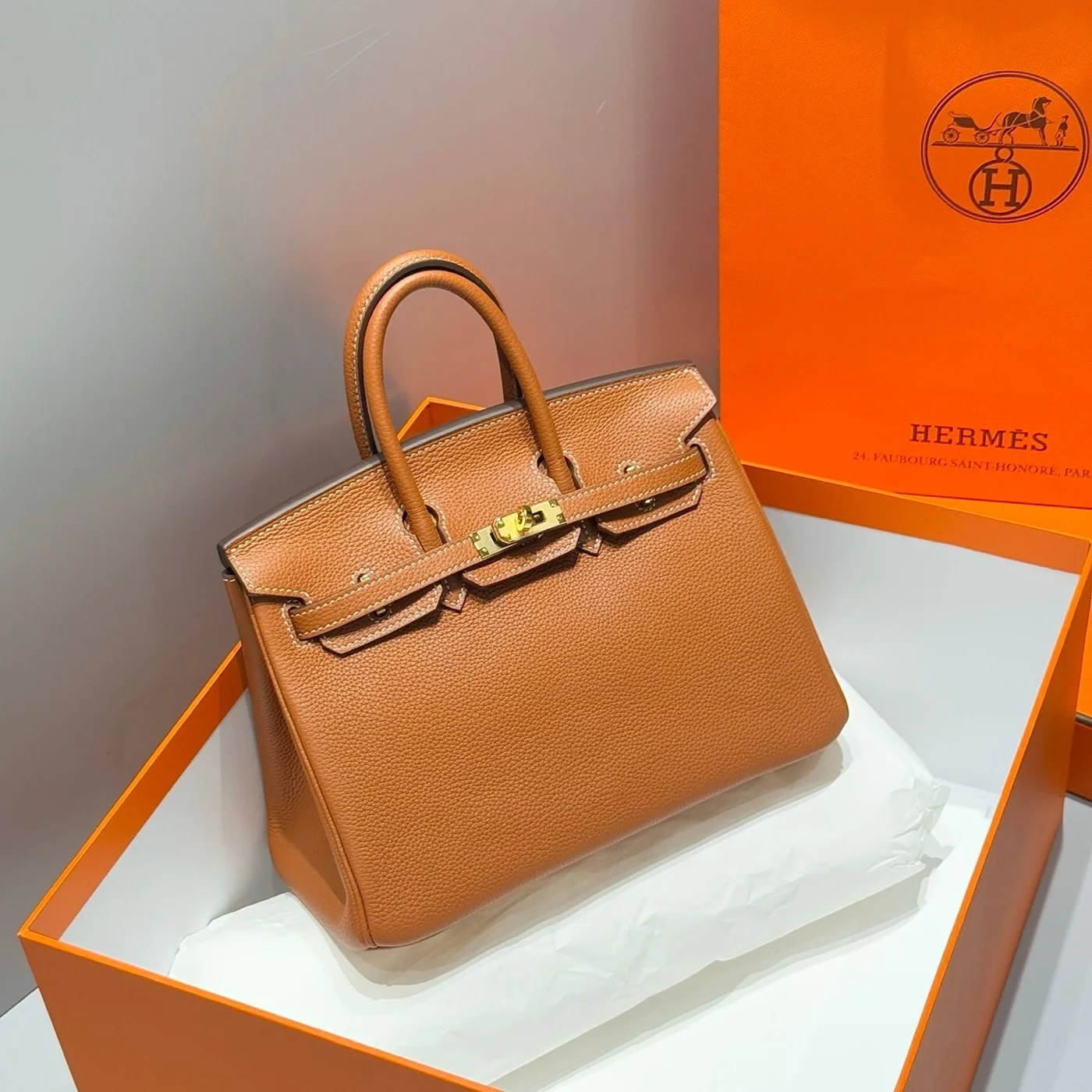 Hermès 25S Medium Birkin 25 In Burnt Orange Calfskin Gold Hardware Bag product view 1