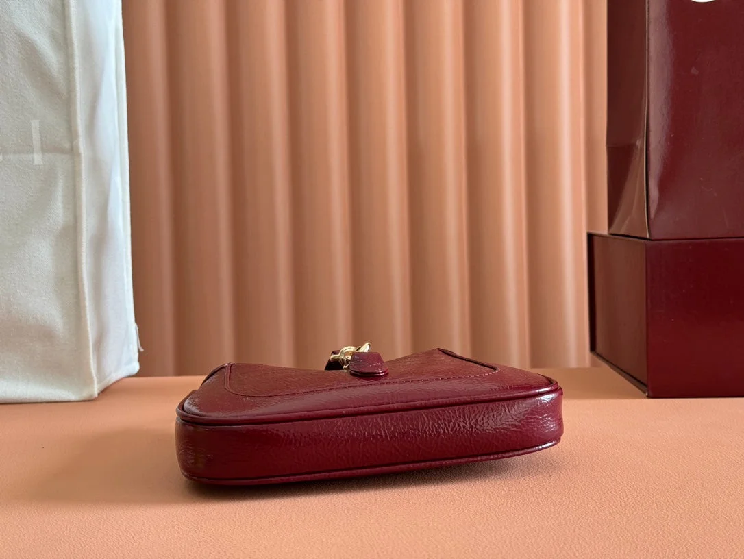 Gucci Jackie Notte Mini Bag 19 In Red Wine Cracked Lacquer Calfskin Gold Hardware product view 8