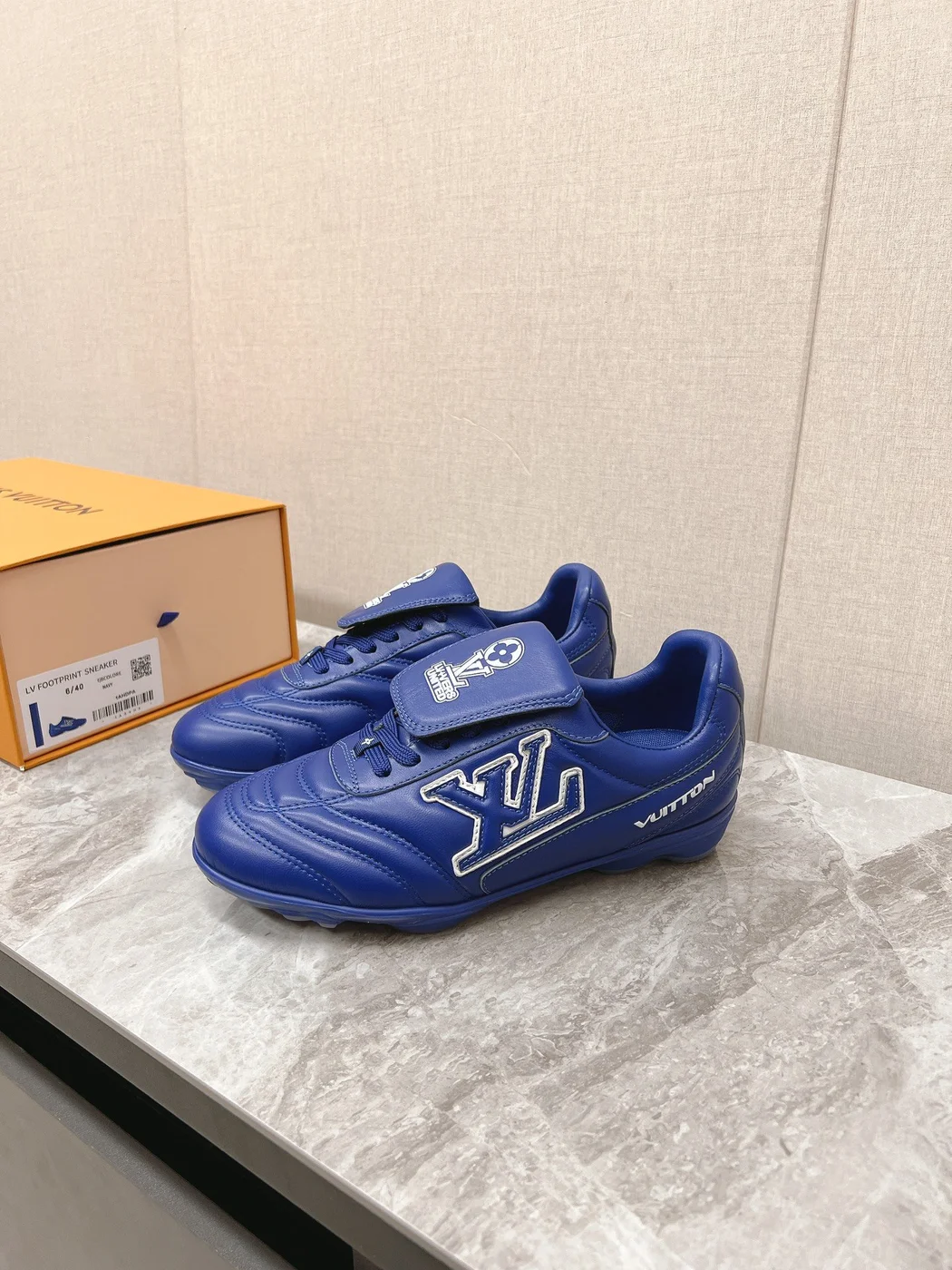 Louis Vuitton Women Blue Leather Sneakers product view 4