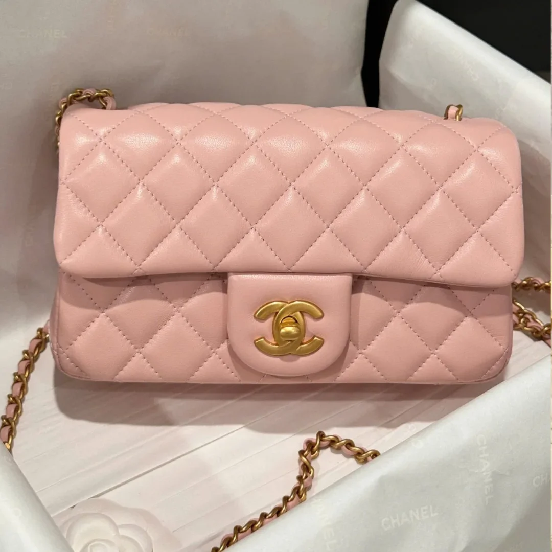 Chanel Classic Flap Mini Light Pink Gold Hardware 20 cm Bag product view 1