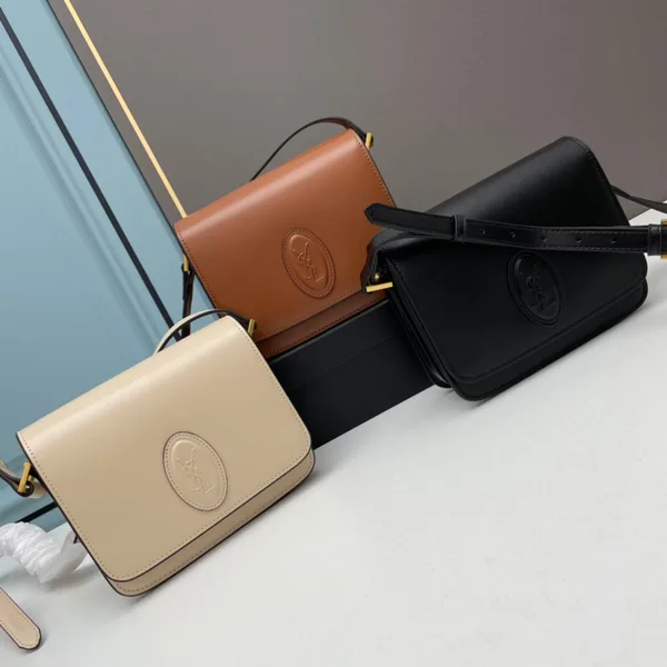 Saint Laurent Le 61 Saddle Shoulder Bag in Calfskin product photo