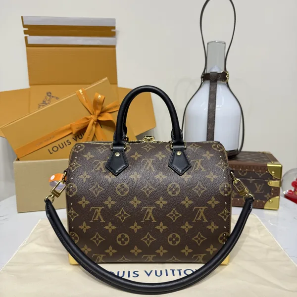 Louis Vuitton Speedy Bandoulière Monogram canvas Bag product photo