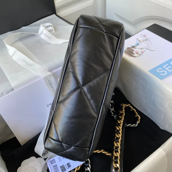 Chanel Cc Medium 26 Flap Bag In Black Lambskin product view 5