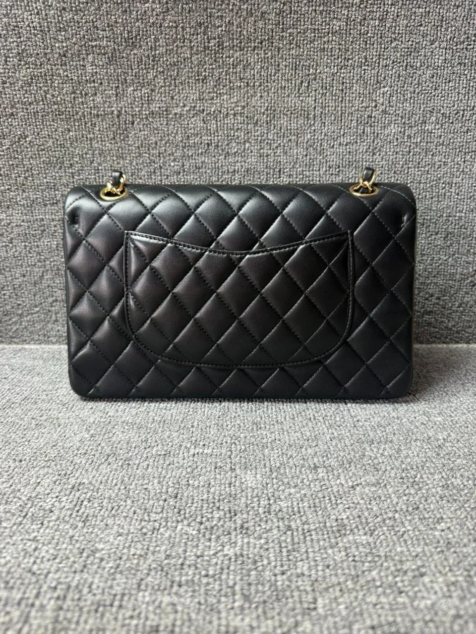 Chanel Classic Flap bag Lambskin Black Gold Hardware product view 2