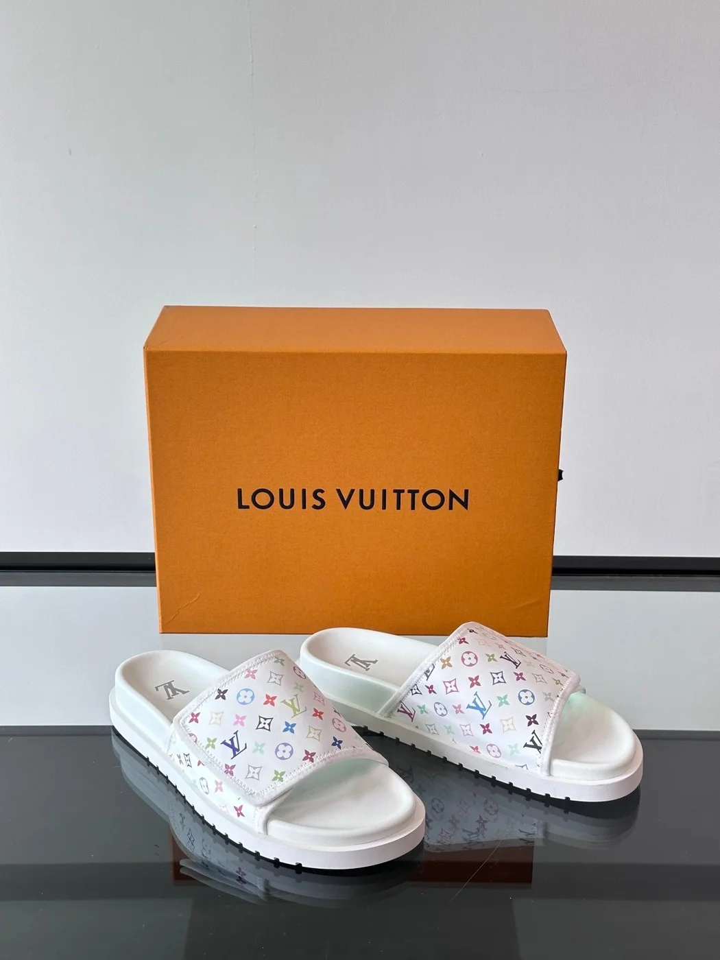 Louis Vuitton Men White Printed Fabric Slides product view 5