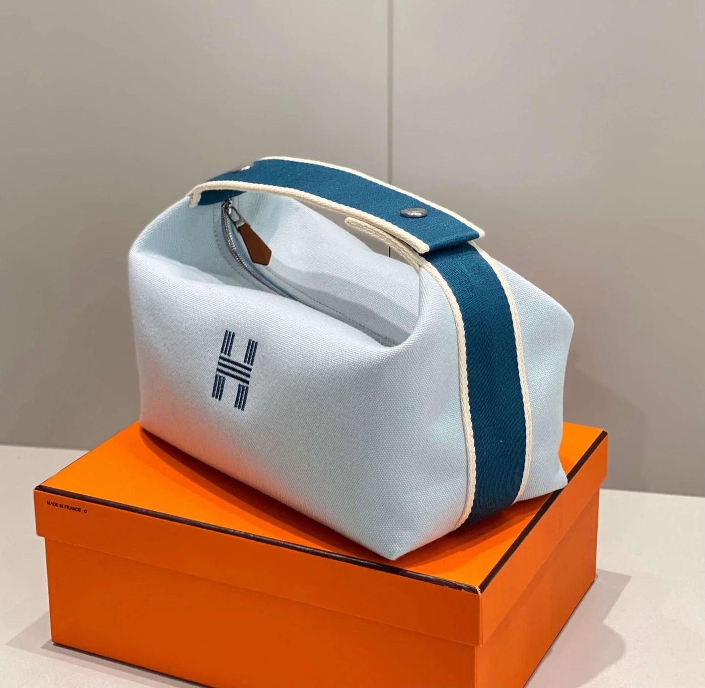 Hermès Bride A Brac PM Woman’s Clutch Bag Blue Handbags 12x20x10cm product view 3
