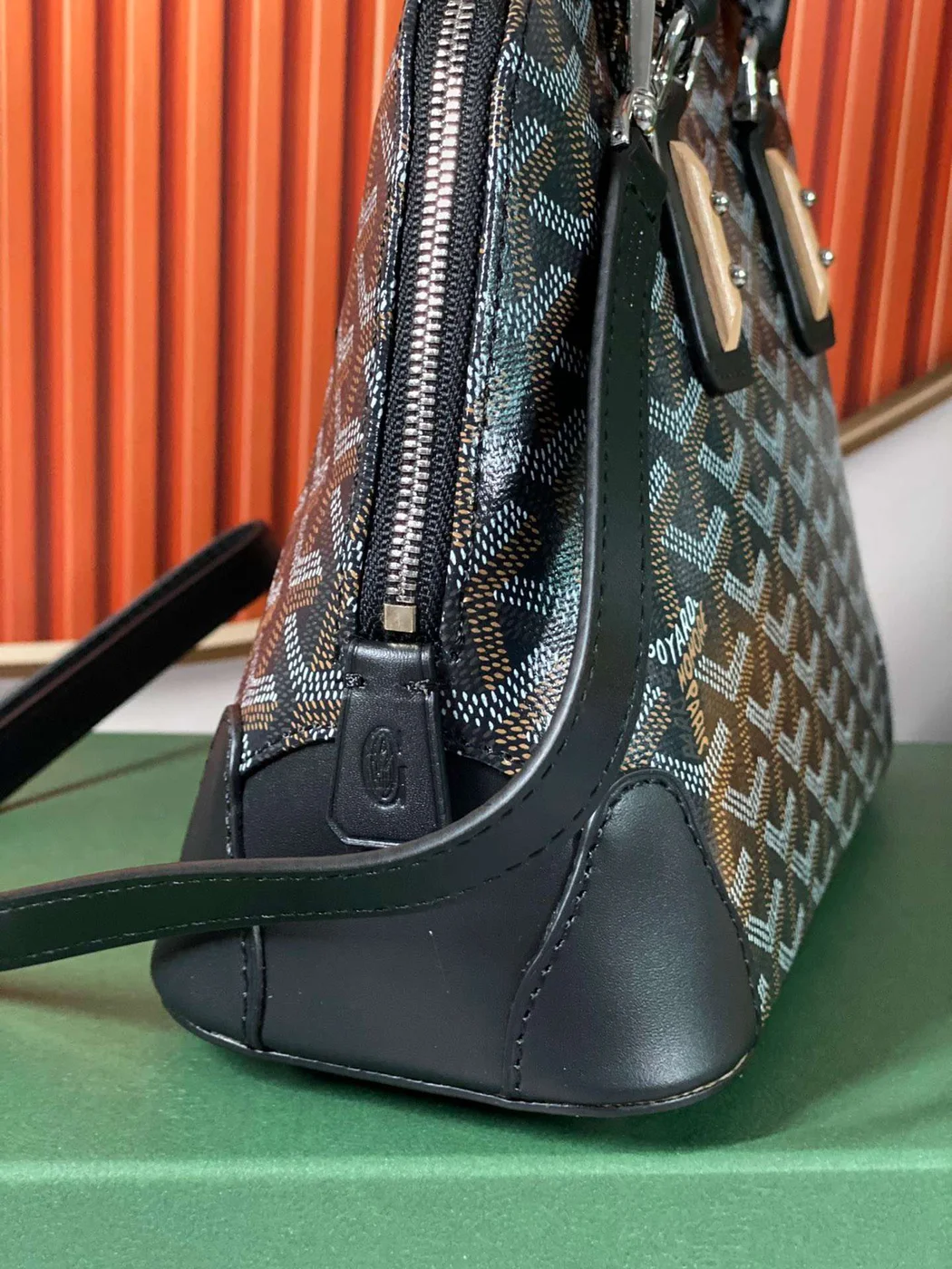 Goyard Alma Vedome Black Handbag With Fabric Wrapped Leather Strap 24 cm product view 5