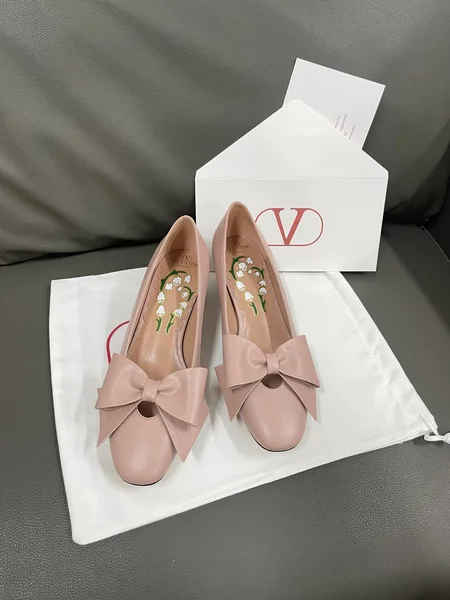 Valentino Women Pink Leather Bow Detail Flats product photo