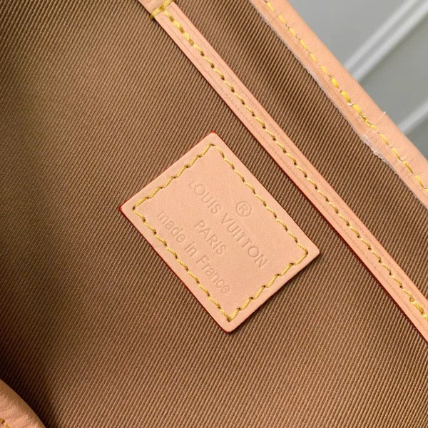 Louis Vuitton Montsouris M11197 Backpack MM Size product view 9