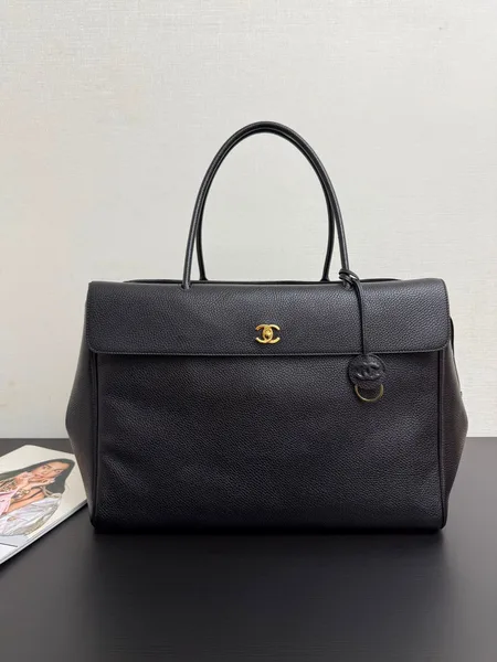 Chanel Large Shopping Bag in black grained calfskin product photo