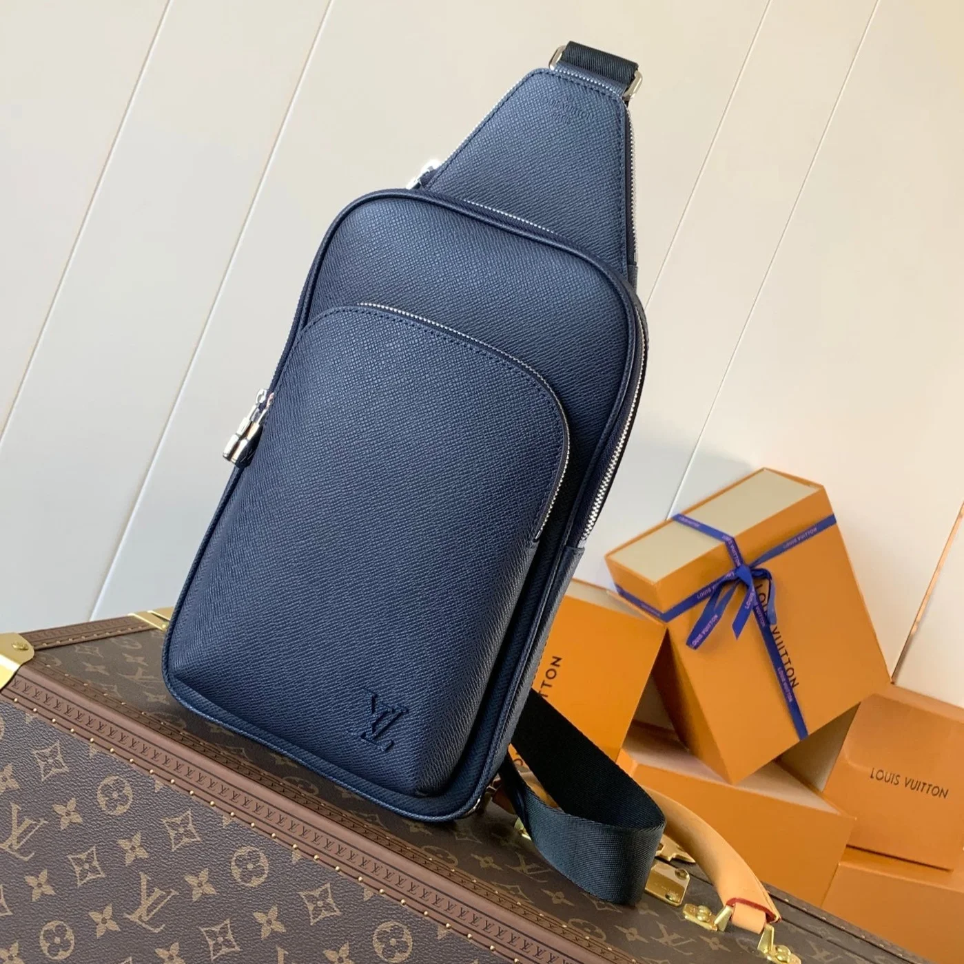 Louis Vuitton Avenue Slingbag 31 In Navy Blue Taiga Leather Bag product view 1