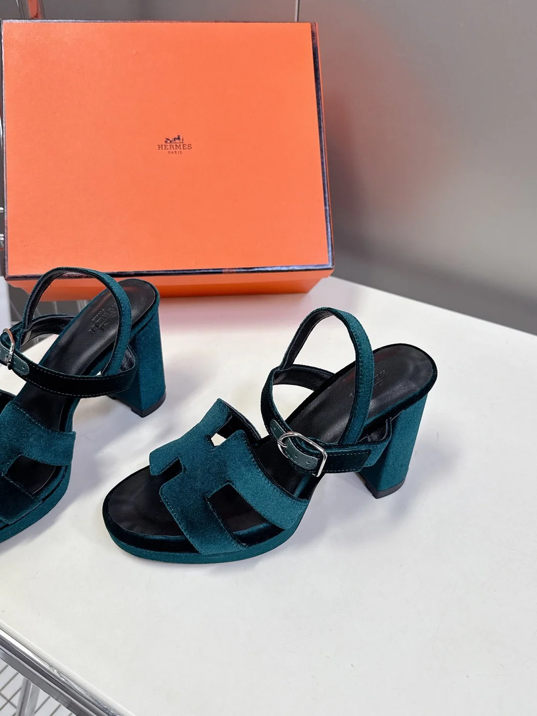 Hermès Women Dark Green Suede Sandals product view 4