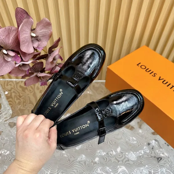 Louis Vuitton Women Black Patent Leather Loafers — Glossy Plain Upper product view 6