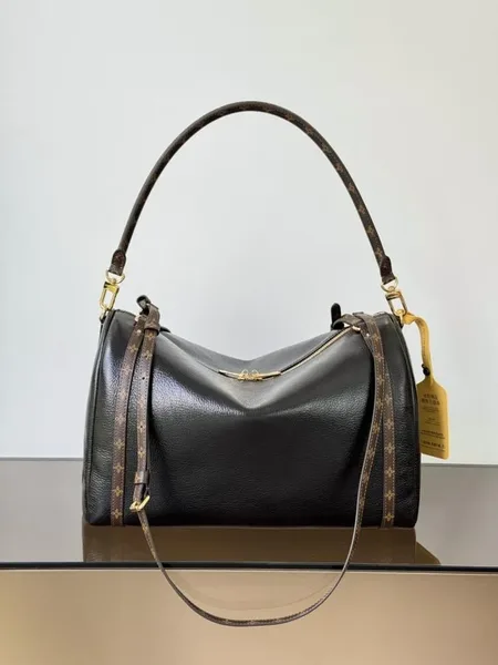 Louis Vuitton Express Bag product view 1