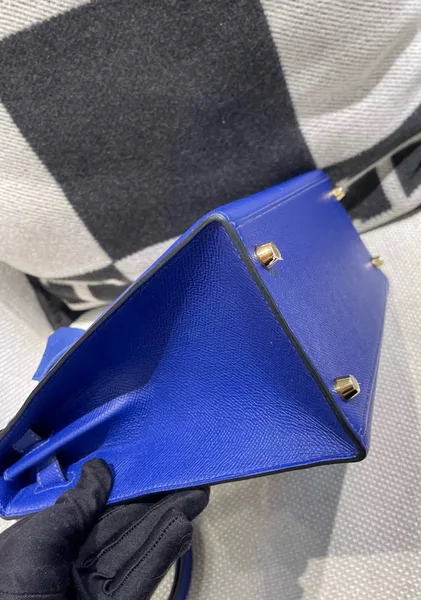 Hermès Kelly 28 Electric Blue Epsom Leather Gold Hardware Bag product view 5