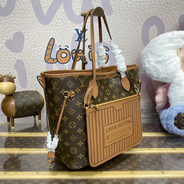 Louis Vuitton M12061 Reversible Neverfull Inside Out MM Bag Brown product view 7
