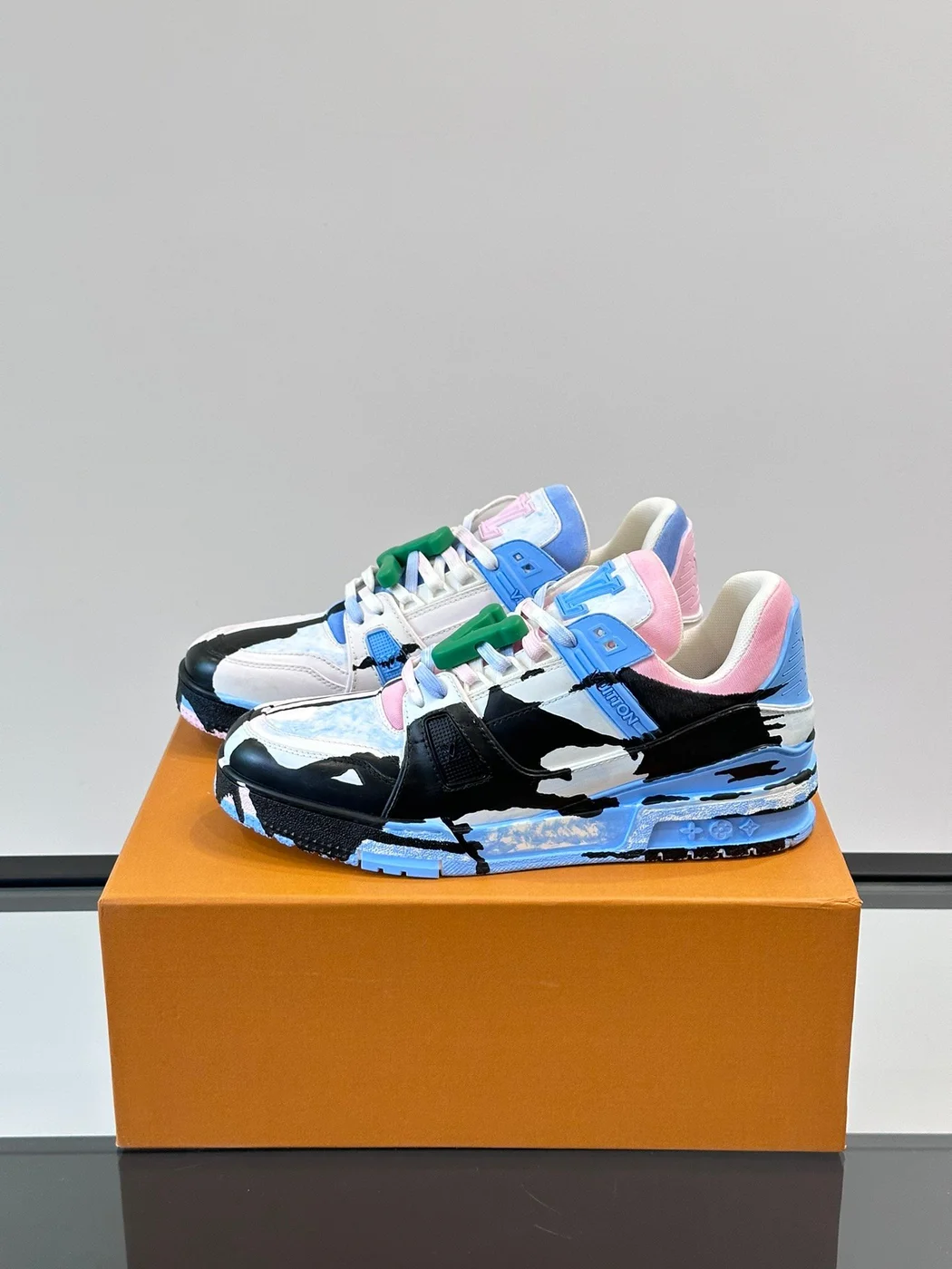 Louis Vuitton Men White Pink Blue Leather Sneakers product view 3
