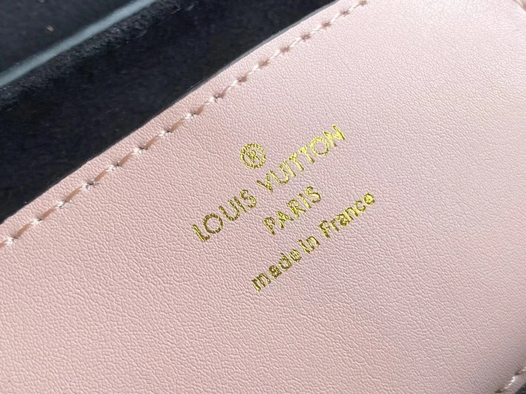 Louis Vuitton Twist Black Cowhide Leather Handbags 24 cm product view 4