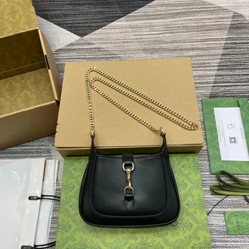 Gucci Jackie Notte Mini Bag 19 In Black Calfskin Gold Hardware product photo