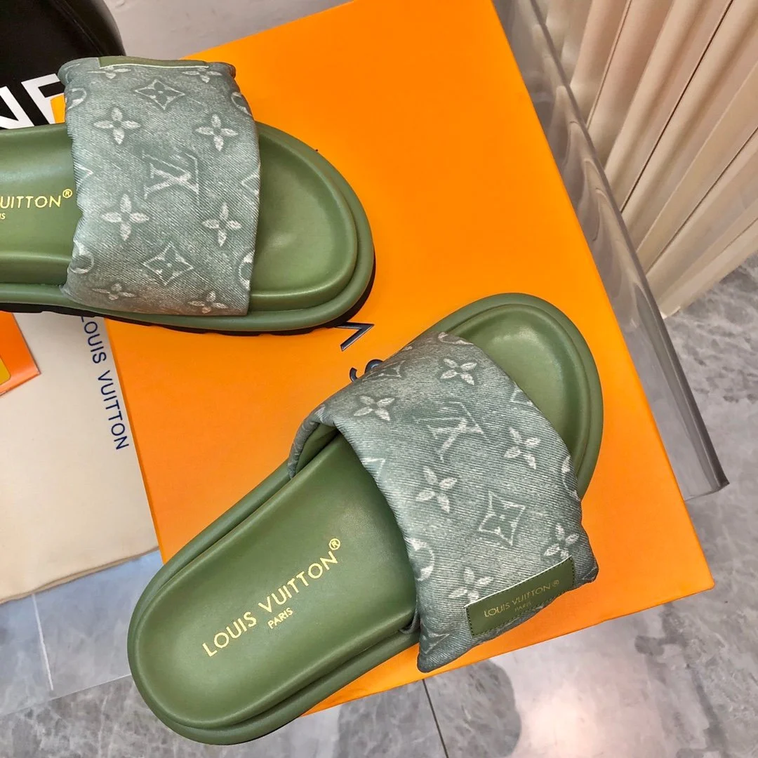 Louis Vuitton Women Green Fabric Strap Rubber Sole Sandals product view 2