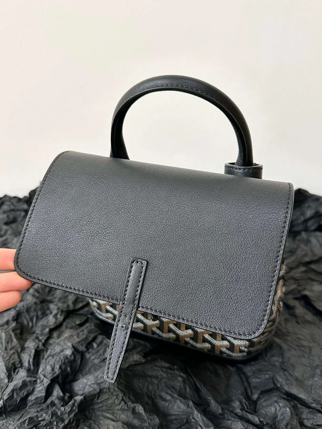 Goyard Mini Backpack Black Monogram Pattern Size 23x19cm product view 5