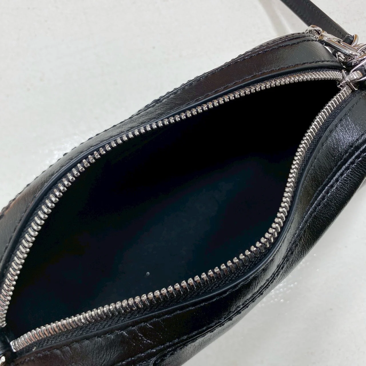 Louis Vuitton Pochette Vibe in black Bag product view 6