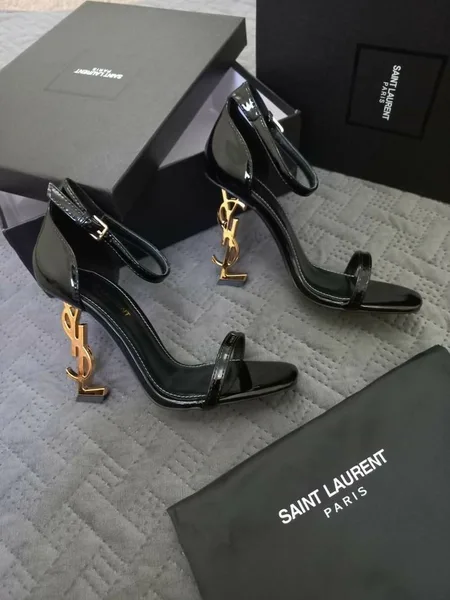 Saint Laurent black heels Opyum model product photo