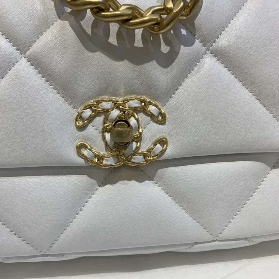 Chanel 19 Flap Medium White Lambskin Bag product view 8