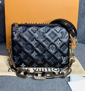 Louis Vuitton Coussin BB M23582 limitiert mit Strasssteinen Bag product photo
