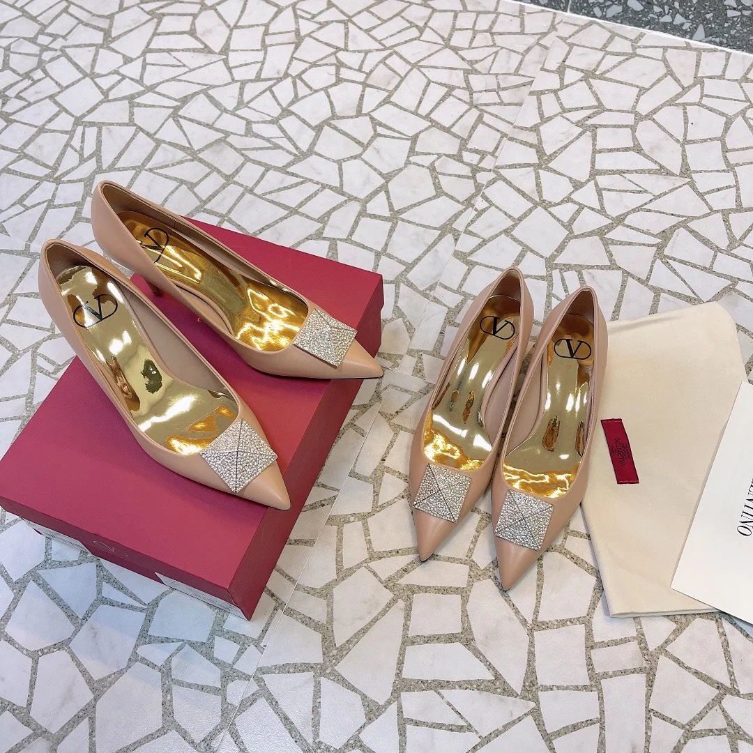 Valentino Women Beige Leather Pointed Toe Pumps product view 4
