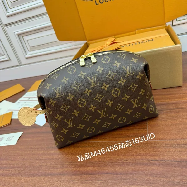 Louis Vuitton Cosmetic Pouch GM in Monogram canvas product photo