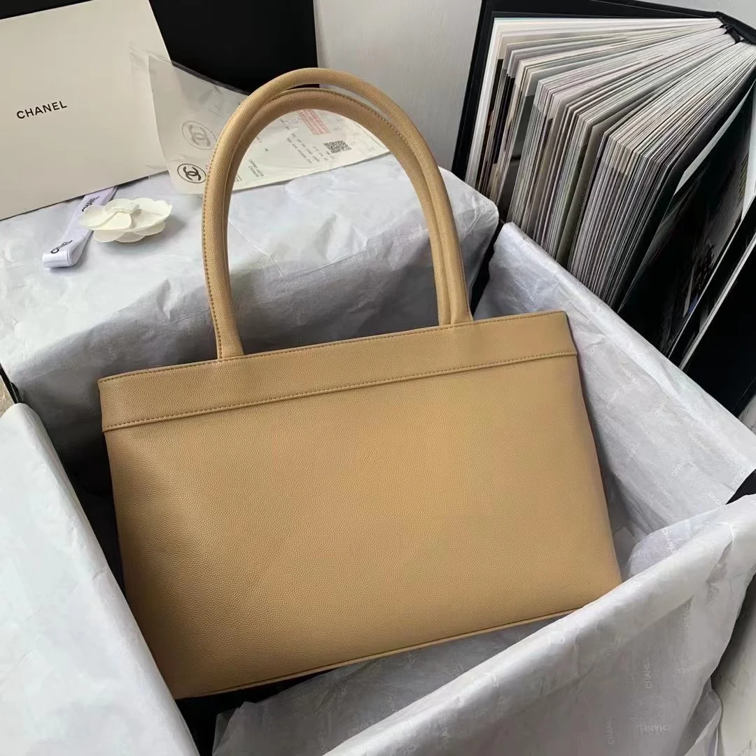 Chanel Vintage Classic Handbags Lock Gold Nude 30x21x8cm product view 9