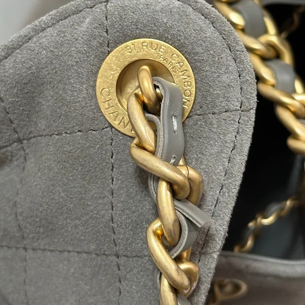 Chanel New 25 Handbag 30 In Natural Grey Suede Gold Hardware product view 4