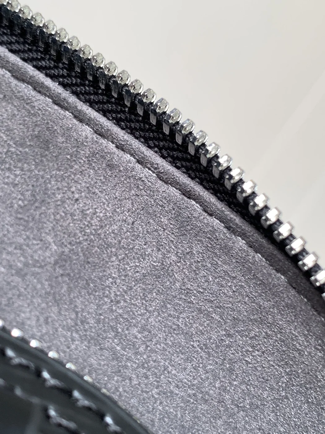 Louis Vuitton Alma BB Bag 23 In Black Grain Cowhide product view 5